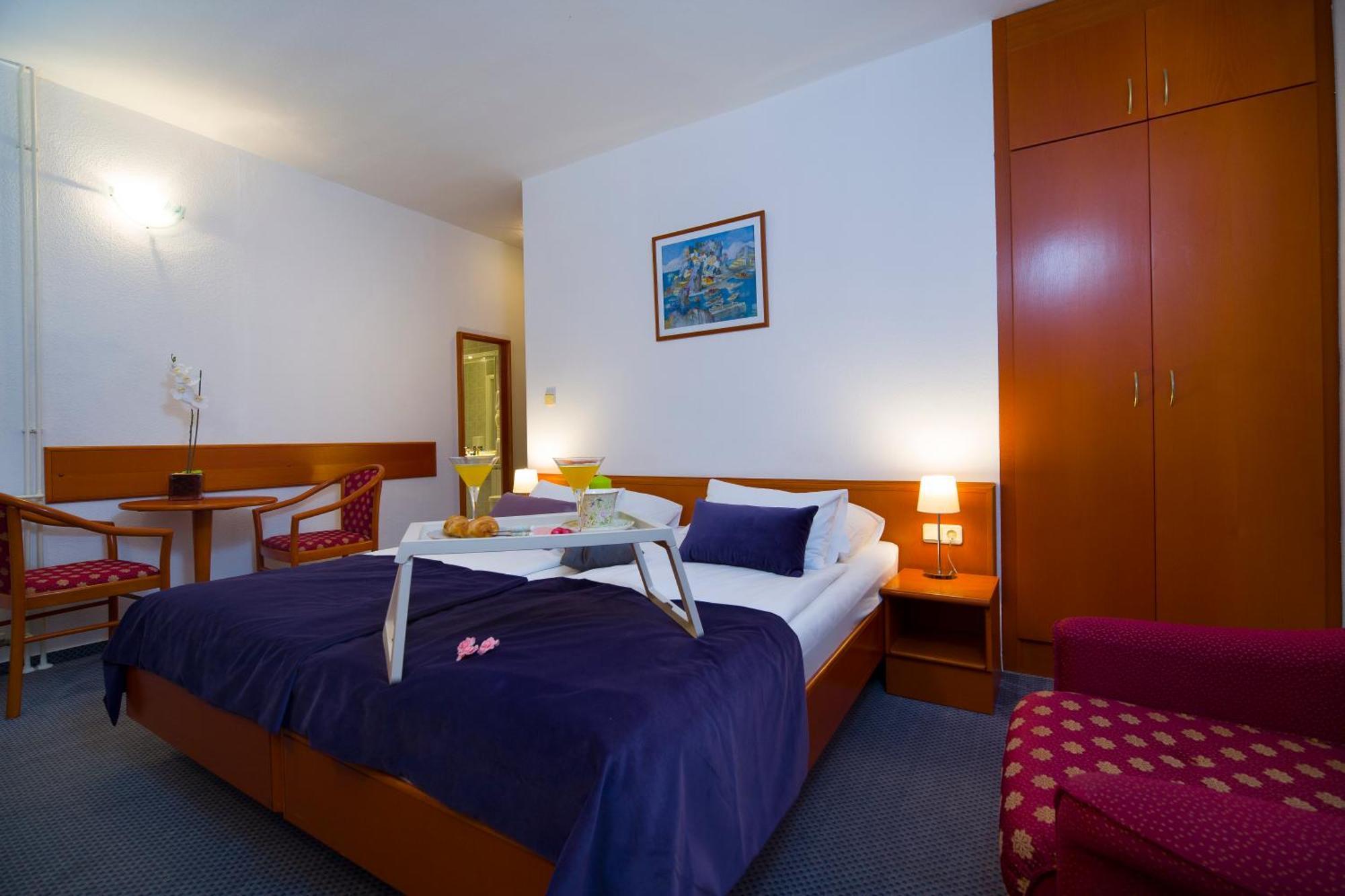 Hotel Faraon Trpanj Exterior photo